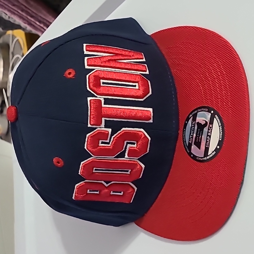 Boston snap back HAT Bay‎ State Apparel Nwt red blue